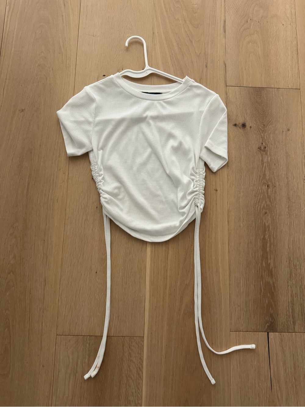 White Short Sleeve Ruched Side Tee